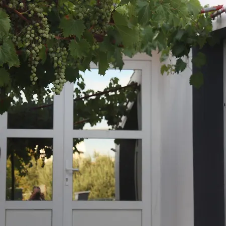 شقة With Parking Space - 21605 *