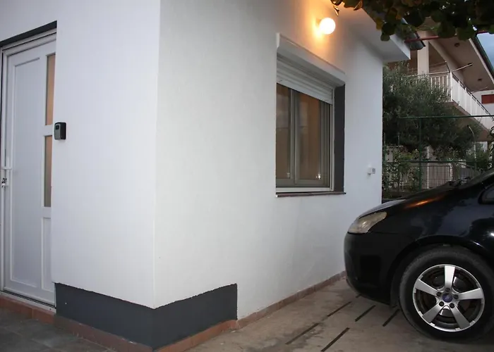 With Parking Space - 21605 Apartman *