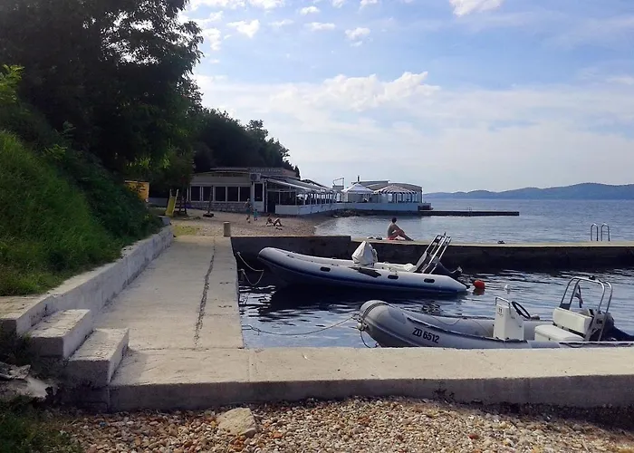 Apartman With Parking Space - 21605 *