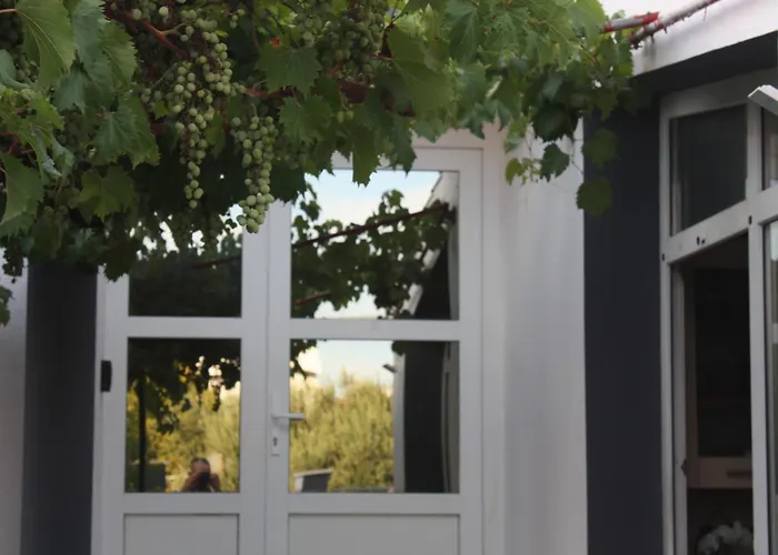 Apartman With Parking Space - 21605 *