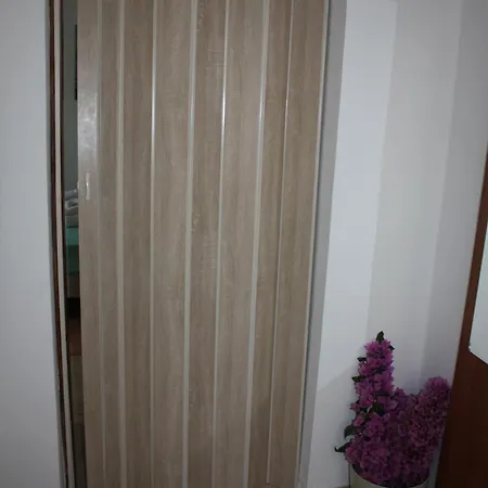 With Parking Space - 21605 Appartement